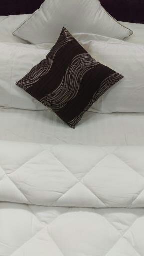 GLOBAL LINEN COMPANY