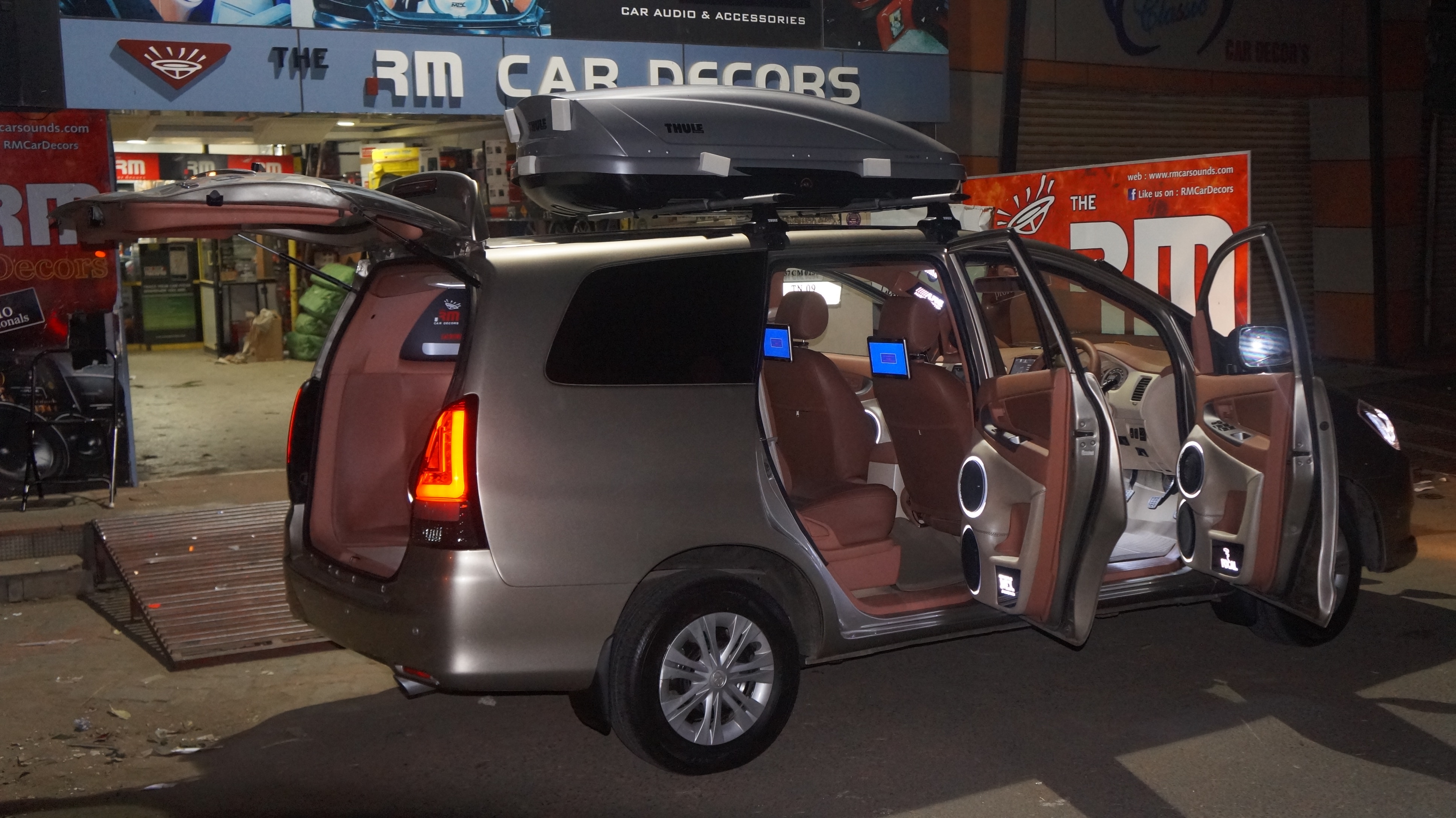 Tamil 20nadu 20coimbatore 20rm 20cardecors Rm Car Decors In