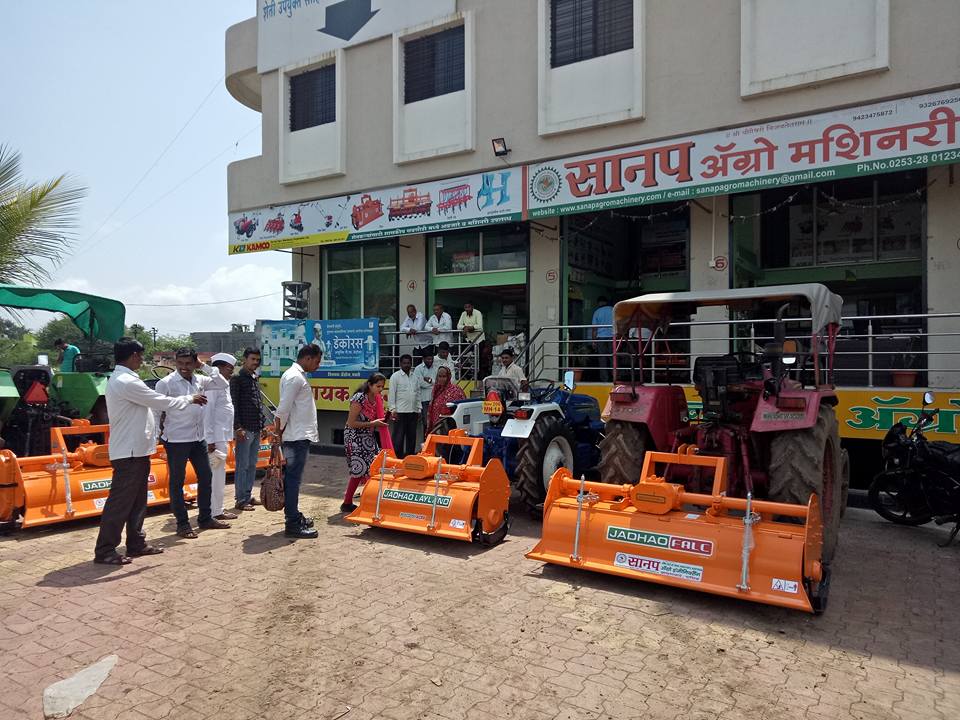 about-cover-bg image