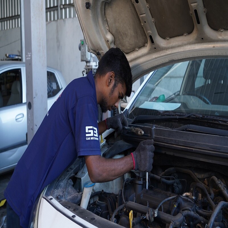 Gallery S3 Car Mechanic in Adyar, India