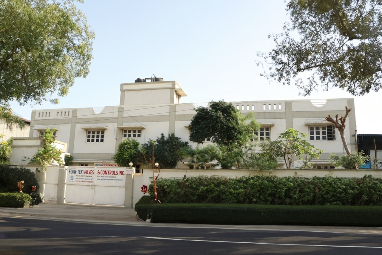 about-cover-bg image