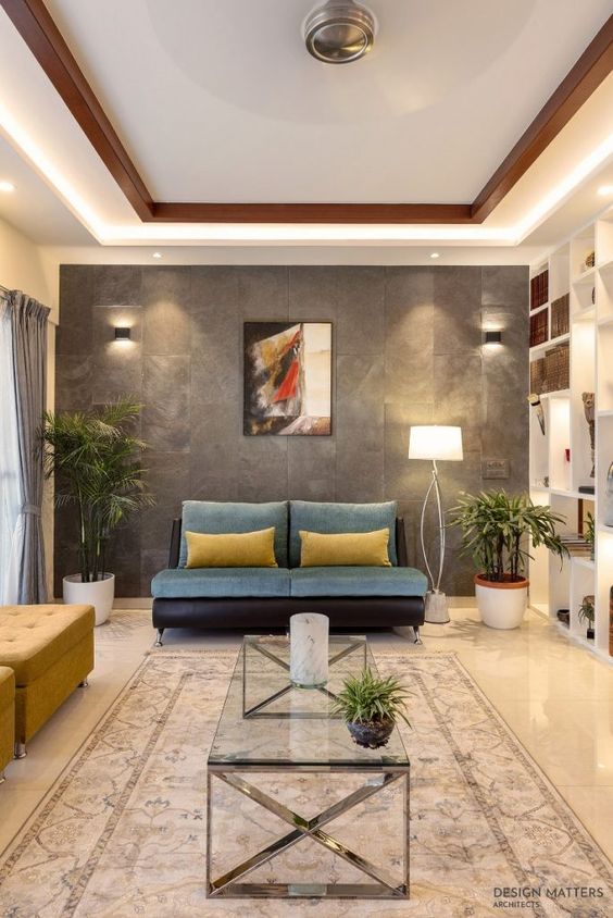 Artwork-in-hall-inte