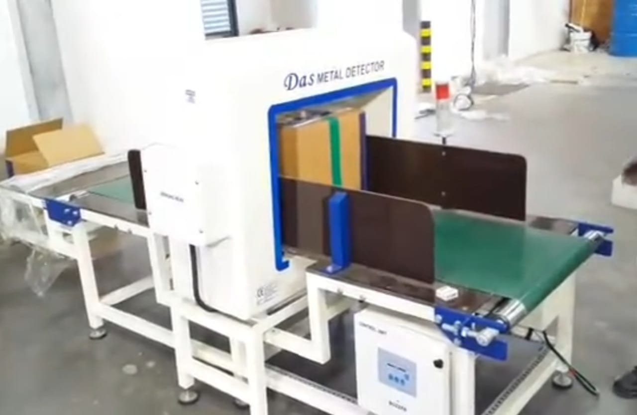 Conveyor Metal Detec