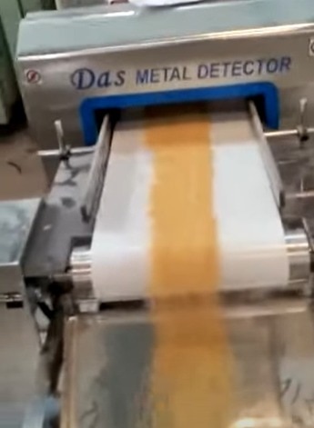 Conveyor Metal Detec