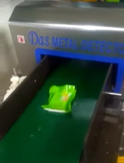 Conveyor Metal Detec