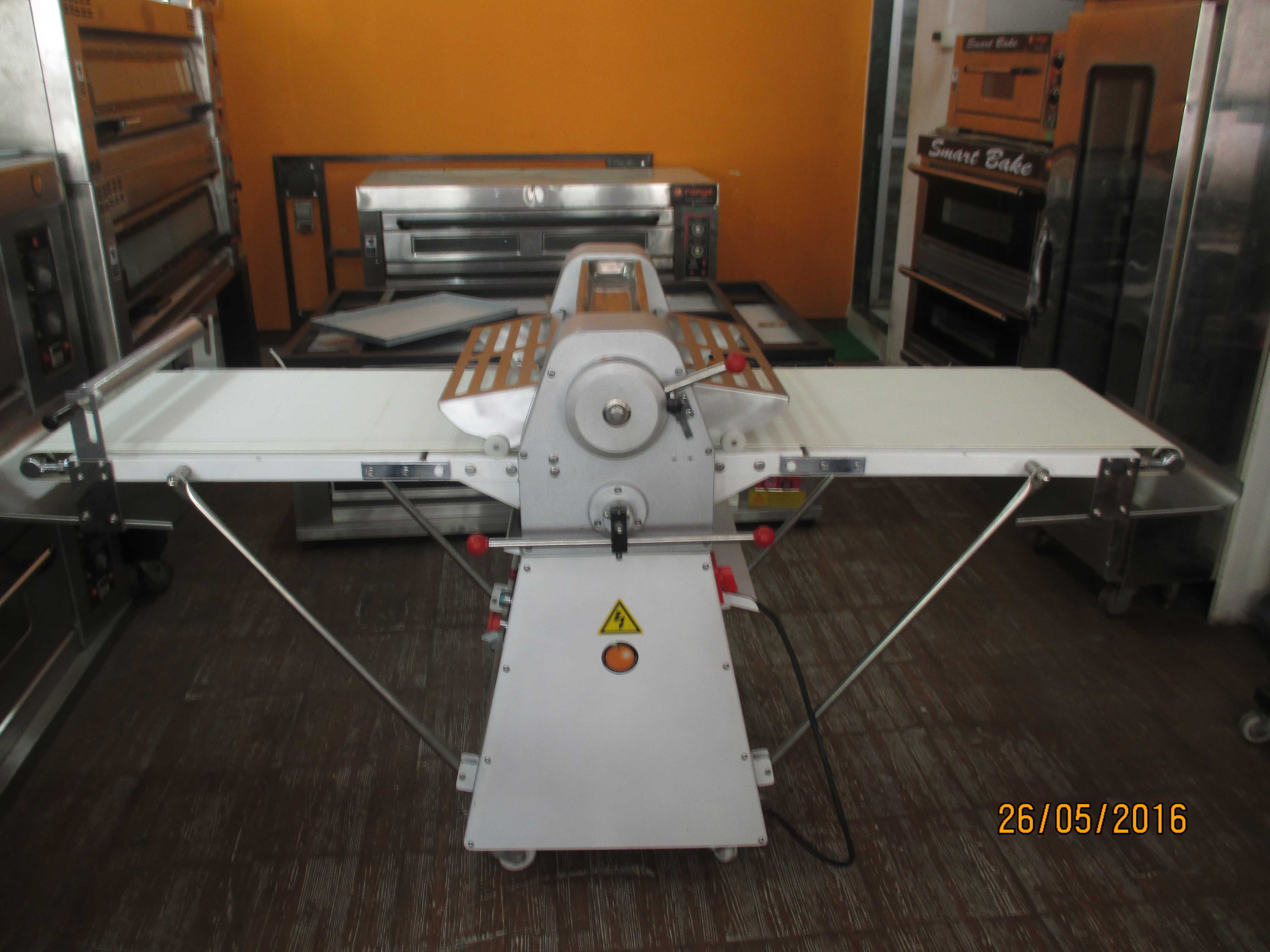 Dough Sheeter-Floor 