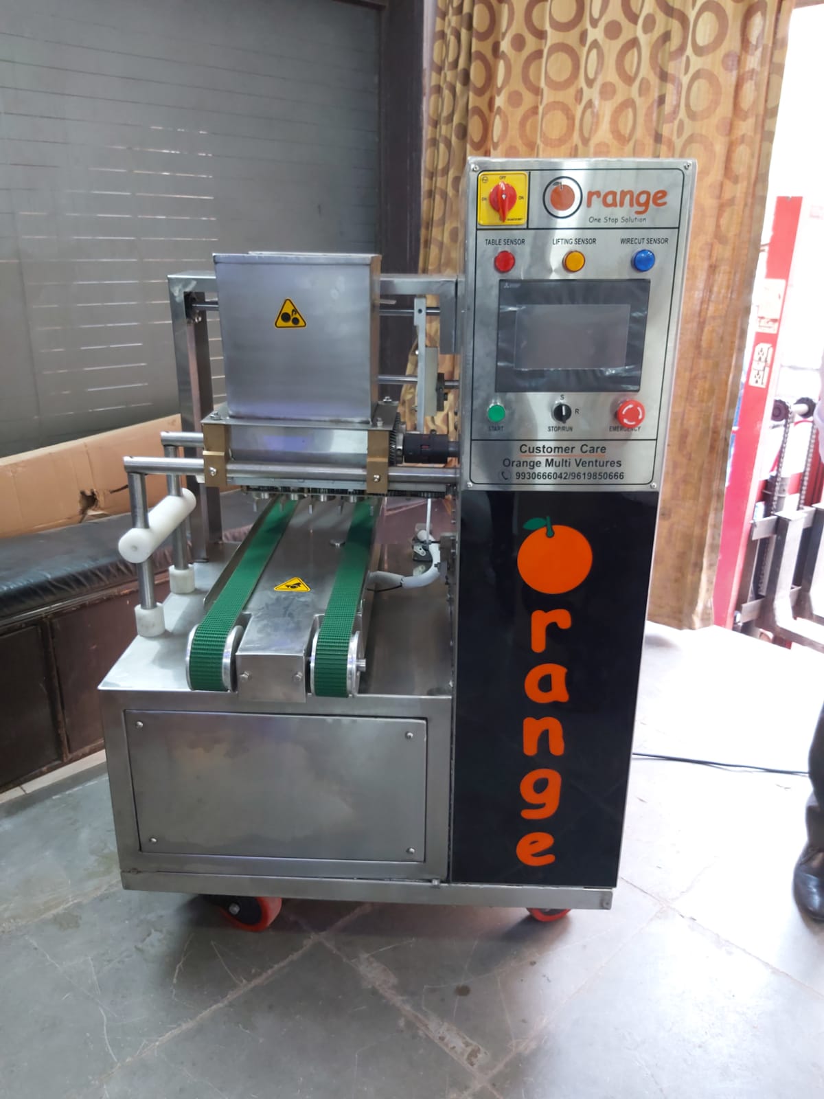 Cookies machine.jpeg