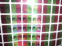 Dual-Color-Hologram.