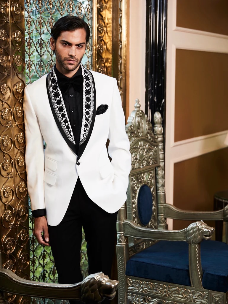 White_Tux_1024x1024.