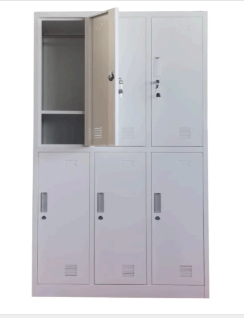 6 door locker.png