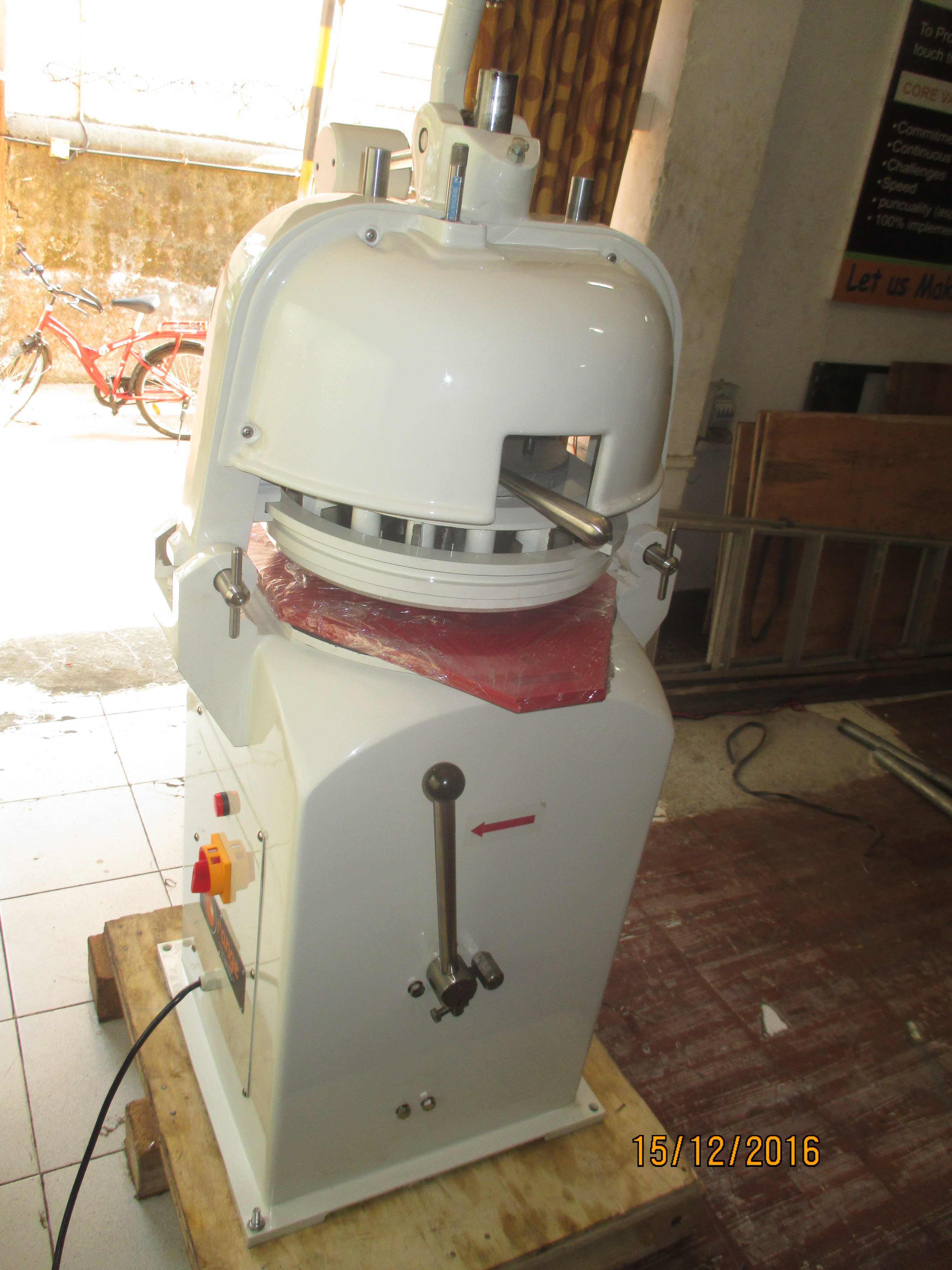 Bun Divider Rounder1