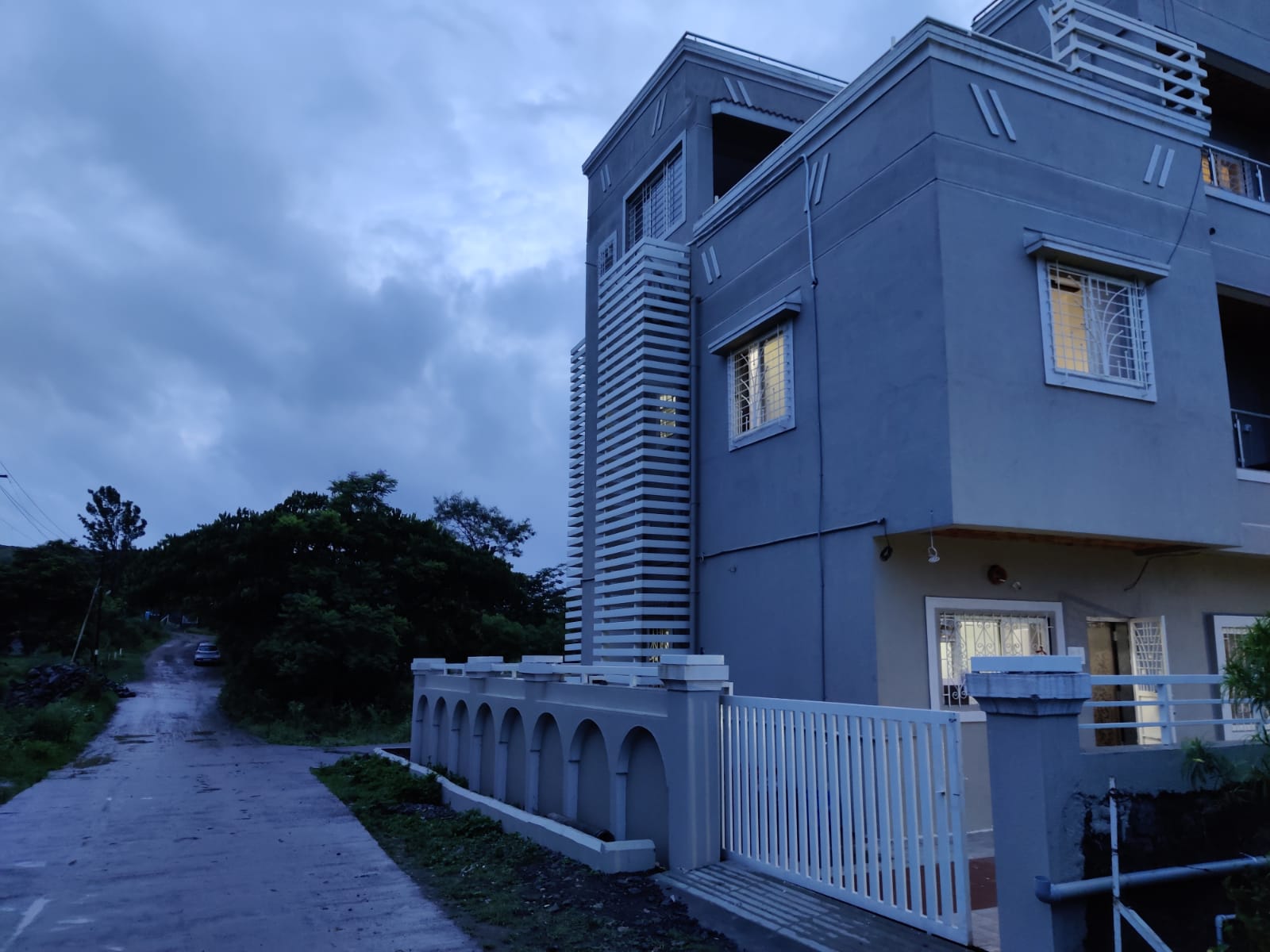 about-cover-bg image