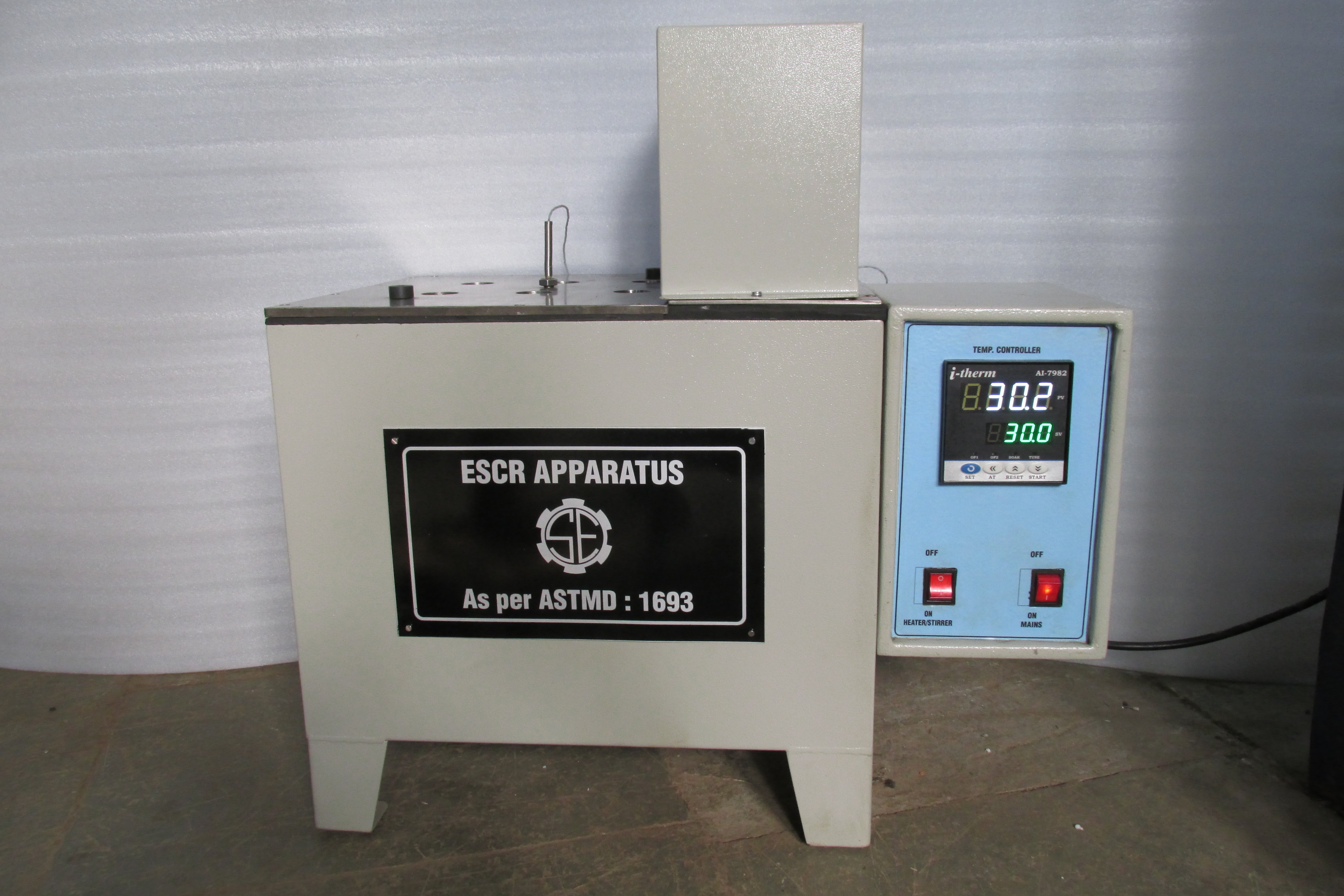 ESCR APPARATUS.JPG