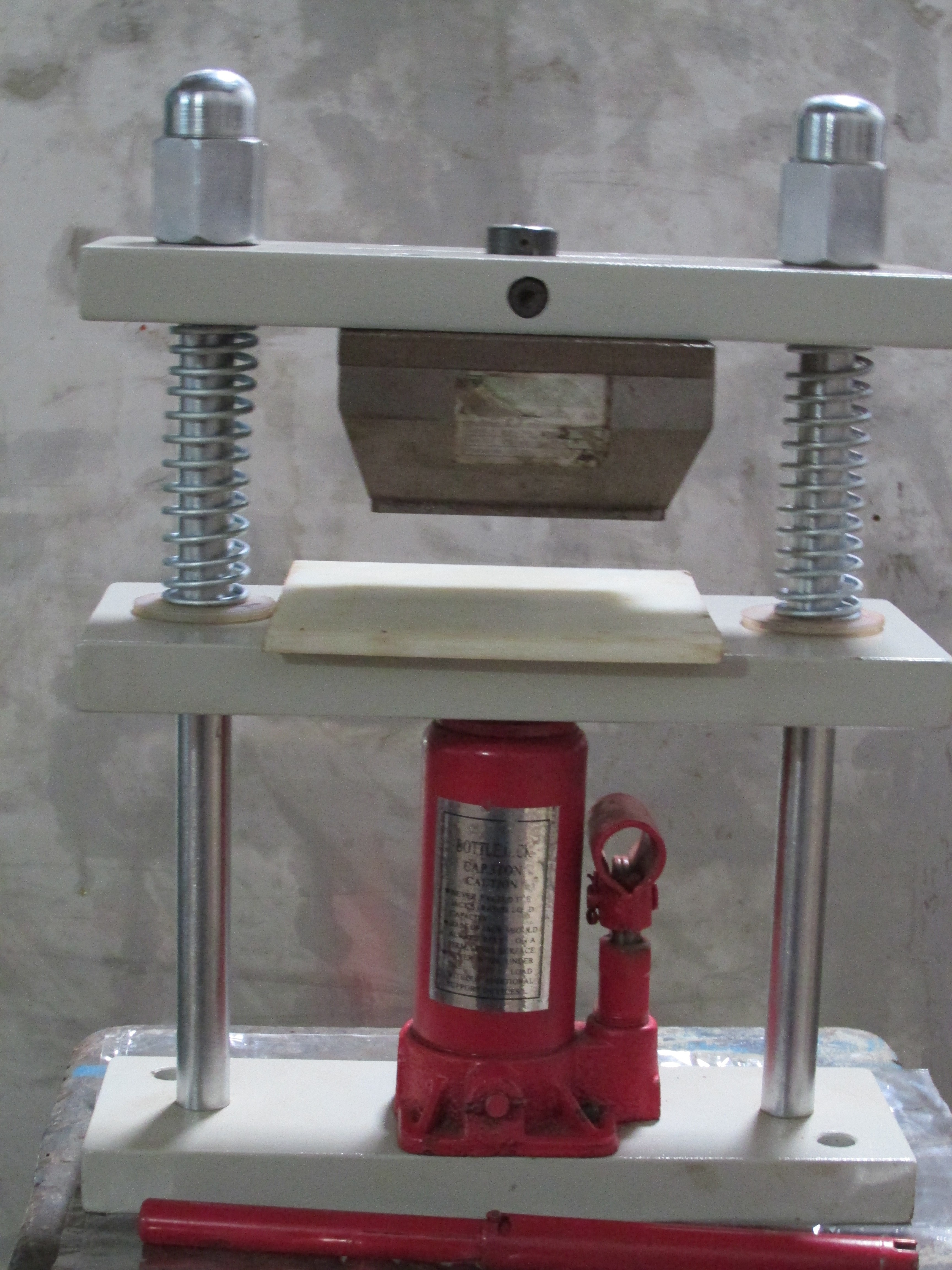 Hydraulic Press 1.jp