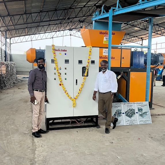 DUAL SHAFT SHREDDER.