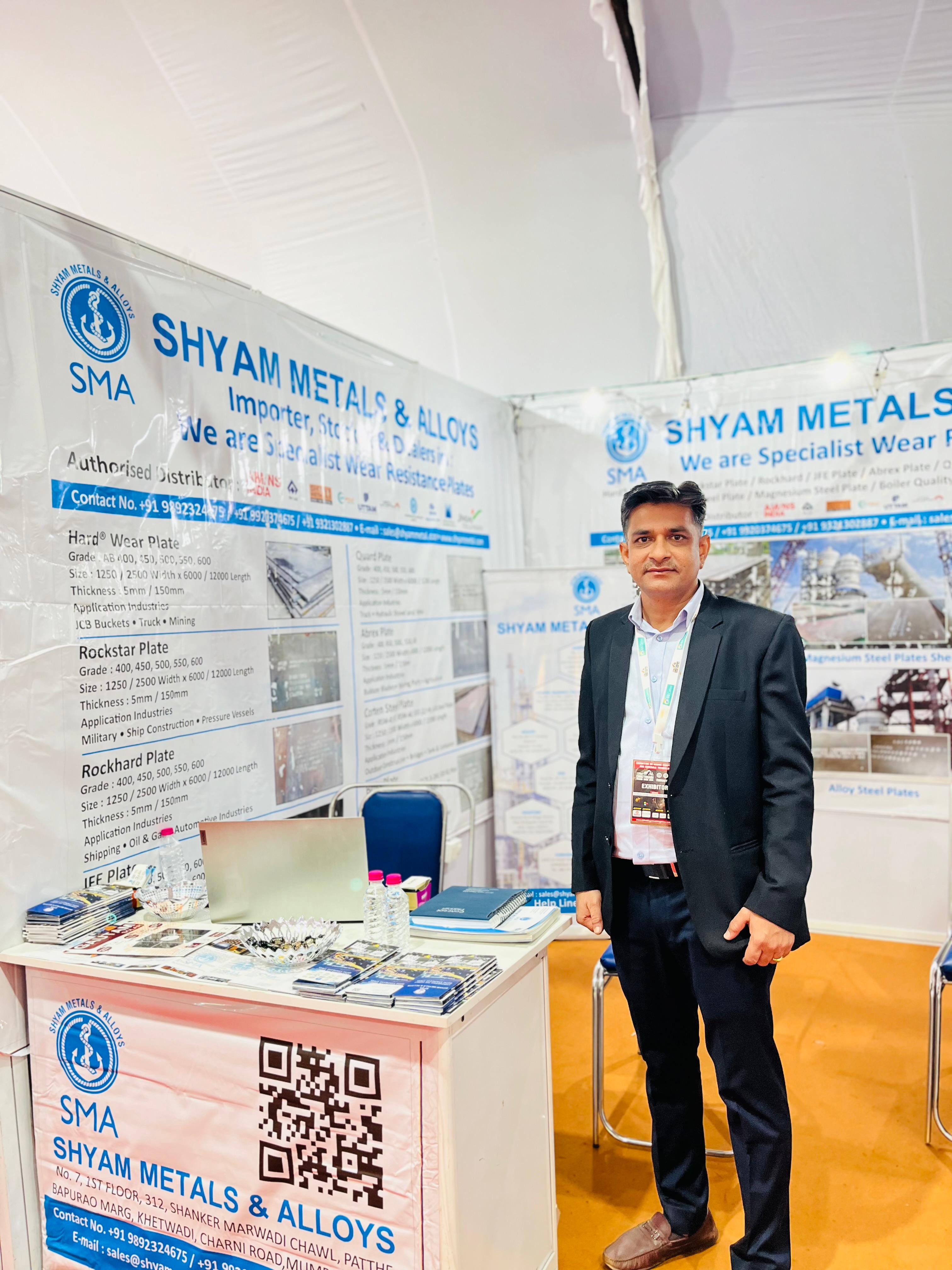 about-cover-bg image