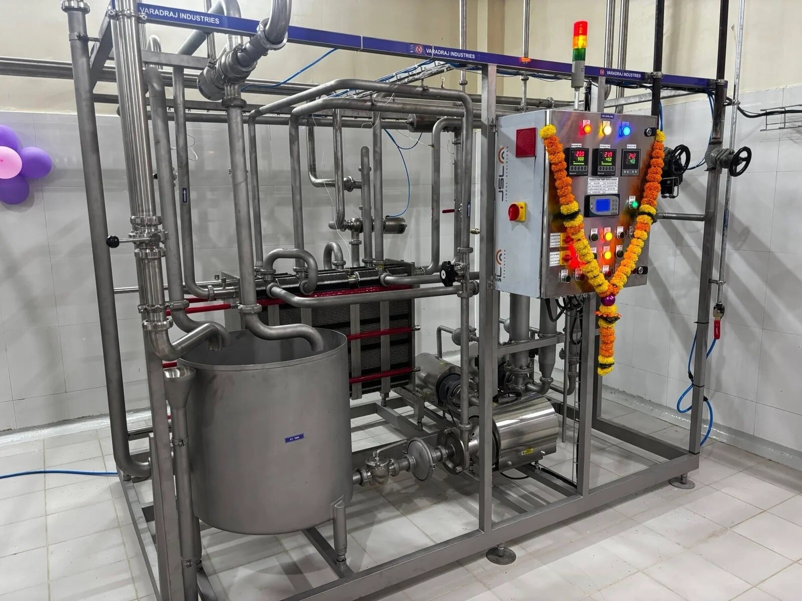 612072173_1410360054