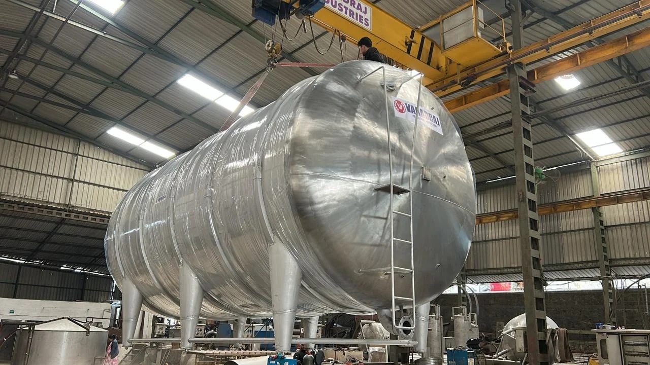 649721887_1465002118