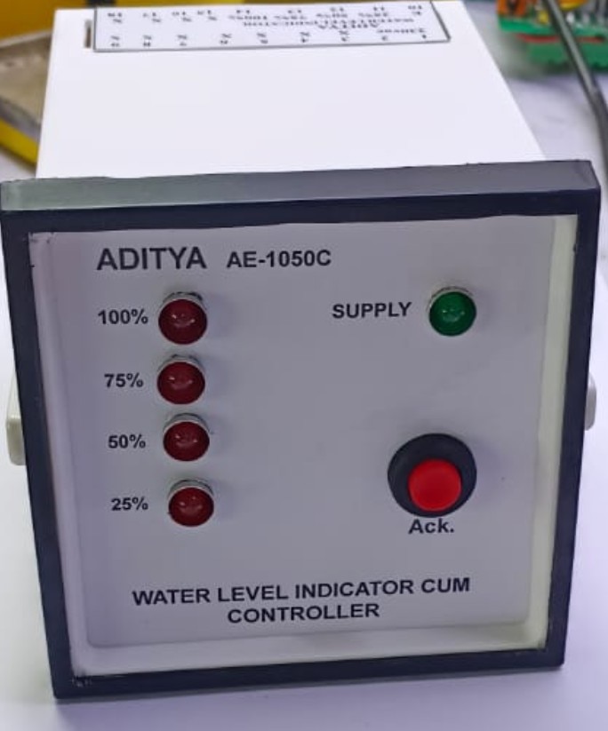 Water 4 level indica
