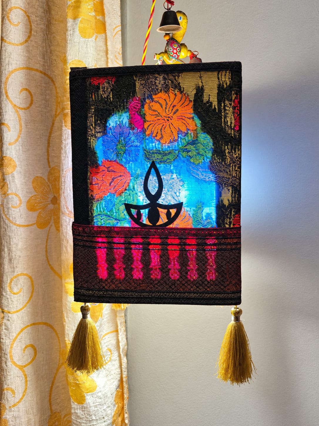 8K BAHUBAKI LANTERN.