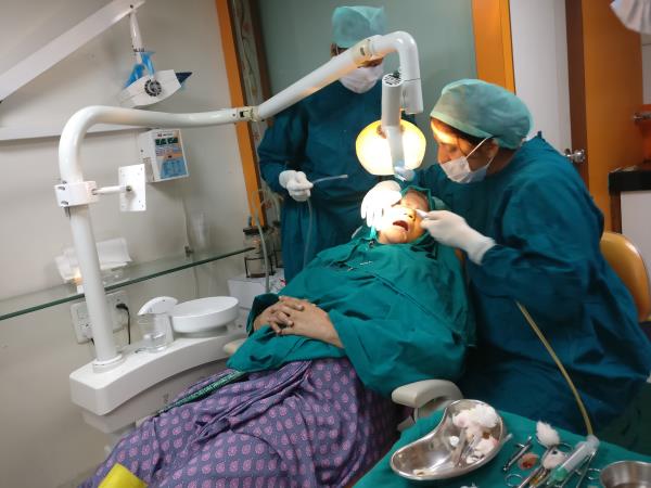 Dr.Agarwal Dental Cl