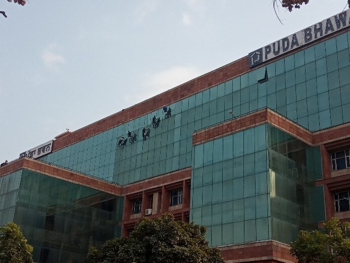 Updates NX FACILITY MANAGEMENT in Zirakpur,Glass cleaning Service