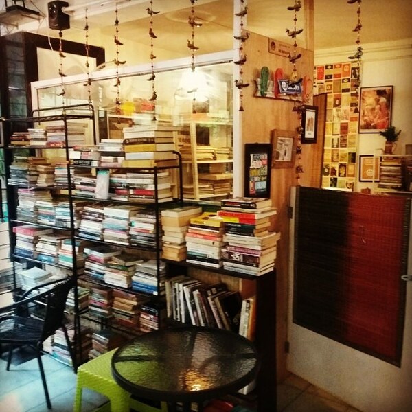 Waari Book cafe 