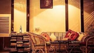 Waari Book cafe 