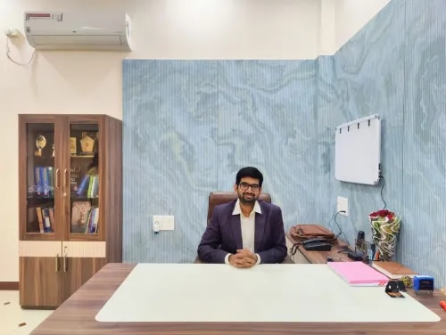 Somalwar Neuro Clinic Dr Kaustubh Somalwar image